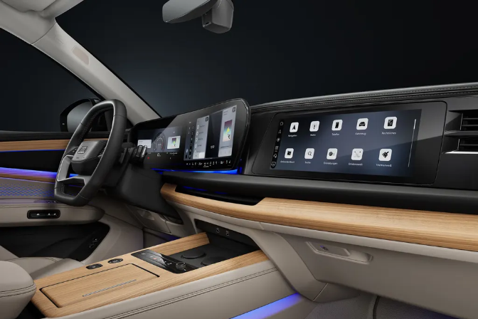 Q7_SUV_AU54x_Panorama-Display-L